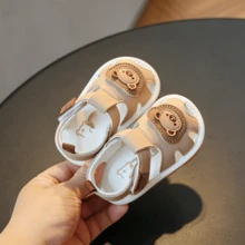 1双可爱卡通吱吱叫鞋，软底舒适幼儿学步鞋，带声音，适合室内/室外宝宝练习走路，时尚简约凉鞋 - 卡其色 - 查看 4