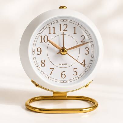 Reloj despertador de metal silencioso y sin tic-tac con función de repetición y luz nocturna, adecuado para personas que duermen profundamente, pequeño reloj de mesa/escritorio simulado, reloj de cuarzo silencioso con pilas para dormitorio, dormitorio, tocador, decoración de oficina, regalo para mujeres