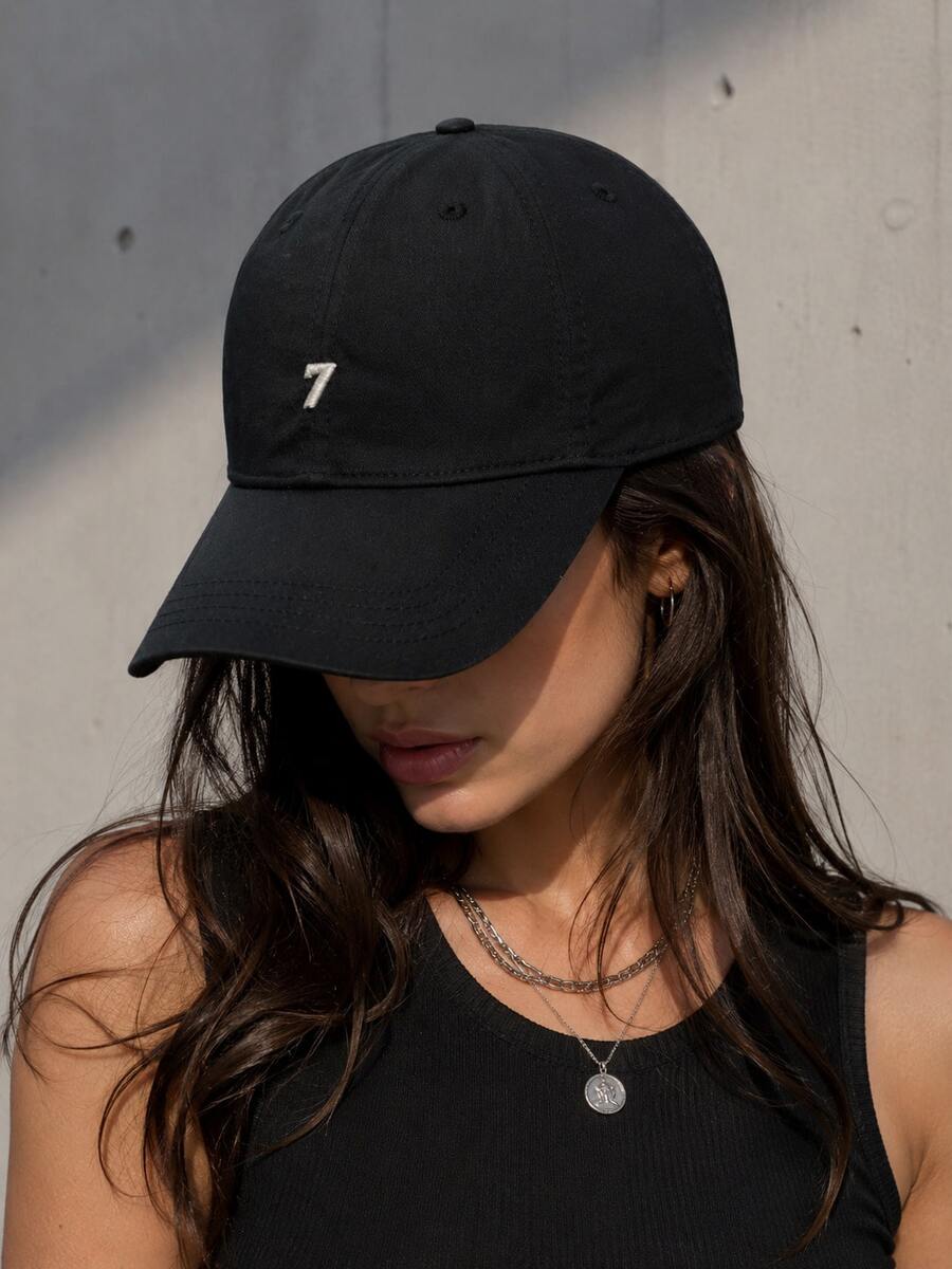 1pc Unisex Minimalist Number 7 Baseball Cap, Vintage Washed Dad Hat, Embroidered Logo, Adjustable Casual Hat, Suitable For Spring, Autumn, Summer Travel - A - View 1
