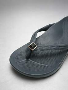 Chanclas de playa unisex con soporte de arco de unicolor, sandalias neutras para vacaciones para playa y hogar, primavera verano otoño - Flor de zapato de diamante negro azul marino - Ver 3