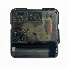 1 pezzo Orologio da parete moderno e di lusso, senza illuminazione, alimentato da movimento al quarzo, design asimmetrico in legno, funzionamento a batteria (batterie non incluse), adatto per decorazione di casa, cucina, camera da letto, caffè, sala musica, regalo di Natale, regalo di Capodanno, regalo per amici - Multicolore - Visualizzare 6