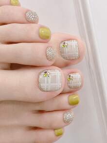 1 Sheet Of Summer-Inspired, Must-Have Full-Toe Nail Stickers For The Beach, Featuring A Striped Mustard Yellow Design With Sparkling Accents-Perfect For Everyday Wear, Parties, And Festive Nail Looks - Mustard Yellow - View 3