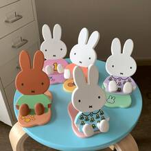 Miffy 可折疊手機支架盲盒系列:官方兔子主題手機架,耐用 ABS 塑料與矽膠材質,輕巧可折疊便攜,可愛卡通設計,適用於大多數智慧型手機 - 彩色 - 查看 2
