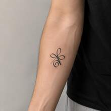 1pc Waterproof Anti-Rubbing PVC Realistic Tattoo Sticker, Love & Strength Pattern, Suitable For Daily Wear - Grey - View 4