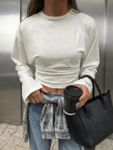 女款白色休閒蝙蝠袖收腰短版T恤，適合日常穿著、秋冬外出上衣 - 白色 - 查看 3
