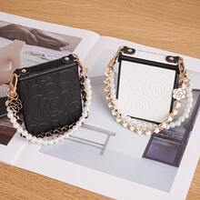 Luxurious Embossed Carved Embossed Floral Pattern Faux Leather Folding Phone Case With Hinge Protection Strap 1pc Faux Leather Pearl Floral Bracelet Phone Lanyard Compatible With Samsung Galaxy Z Flip 8/7/7FE/6/5/4 5G Foldable Phone Protective Cover - White - View 2