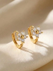 1 Pair Exquisite Small Classic Cubic Zirconia Gold Lucky Five-Petal Flower Earrings, Suitable For Women And Girls Daily Summer Beach Vacation Wear, Versatile Personalized Gold Jewelry, Can Be Used As Party Accessories, Jewelry Ornaments, Gifts And Souvenirs - Multicolor - View 3