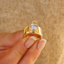 优雅奢华公主切割立方氧化锆女士戒指，迷人结婚订婚戒指，圣诞节、情人节、周年纪念日新娘珠宝礼物 - 金色 - 查看 12
