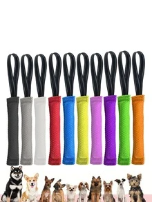 狗狗玩具－狗狗咀嚼玩具。這款耐用的拉繩玩具適合小型到中型犬，可用於訓練牠們的咀嚼能力、拉扯技巧和障礙訓練。這款耐用的寵物咀嚼玩具有助於鍛鍊狗狗的下顎。非常適合拉布拉多、德國牧羊犬、哈士奇以及許多其他犬種。適合室內和室外玩耍。此玩具也可用於牽繩訓練、服從訓練和幼犬訓練。 - 彩色 - 查看 11