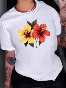 Plus Size Women's Round Neck T-Shirt, Realistic Style, Delicate Lines, With A Figure On A White T-Shirt With Yellow And Red Flowers, Gold Tattoos And Jewels, Casual T-Shirt - 白色 - 查看 1