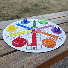 27 pièces Plateau de jeu 6 joueurs Grande taille 34cm/13,39 pouces - Comprend : 1 plateau de jeu rond, 24 dés 6 couleurs, 2 dés. Plateau de jeu de dés classique, convient pour 6 joueurs, avec pièces de jeu 6 couleurs - Soirée de jeu, Noël et Halloween - Échecs internationaux Piste rapide et plateau de jeu 6 joueurs - Plateau de jeu de dés classique avec pièces de jeu - Multicolore - Voir 6