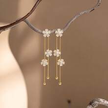 1 Pair Elegant White Flower Pearl Long Tassel Drop Earrings For Women, Gold Long Chain Pendant Earrings, Sweet Floral Jewelry, Suitable For Party, Wedding, Summer Vacation, Daily Wear - Multicolor - View 4