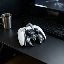 Mecha Scorpion Multi-Platform Controller Stand | With The Posture Of Mechanical Armor And Lethal Tail Stinger, Providing A Dedicated Display Spot For Your PS, XboxS And Switch Pro Controllers. It Is A Powerful Totem For Your Gaming Desk, And Also A Mechanical Aesthetic Token For Hardcore Gamers - Mech Scorpion Handle Stand - View 5