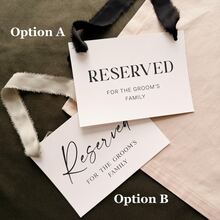 Letreros de reserva de asientos para bodas en color marfil, etiquetas elegantes de 5x7 pulgadas con cinta de seda, letreros de reserva, esta hilera está reservada, etiquetas para sillas, decoración para ceremonias y eventos. - Etiqueta de asiento multicolor - Ver 3