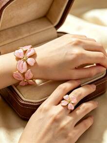 2PCS Minimalist Fashion Vintage Elegant Gentle Style Oil Drop Enamel Four-Leaf Flower Bracelet & Ring Set, Stainless Steel Women's Jewelry Set, Suitable For Daily Wear/Garden Party/Evening Party/Afternoon Tea/Street Style/Holiday Gift For Girlfriend - Yellow Gold - View 6