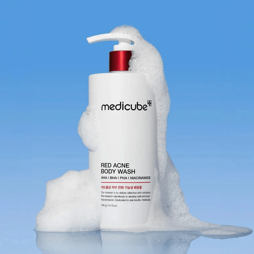 Medicube - Red Body Wash 400g - Soothing Anti-Acne Body Wash - HERBAL - View 1