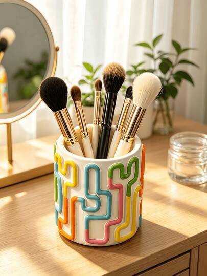 1pc Cute Mushroom & Line Pattern Makeup Brush Holder, Cream Style Large Capacity Desktop Makeup Brush Bucket, Exquisite Desktop Storage For Vanity, Bathroom And Bedroom, Large Capacity Cosmetic Storage Cup, Smooth Glazed Vanity Organizer, Ideal Gift For Women, Home Decor