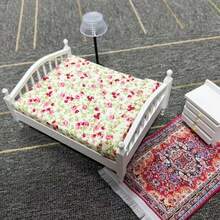 1 Set Mini European Modern Bed And Nightstand, 1:12 Scale Mini Dollhouse Bedroom Set With Floral Pattern, Cute BJD Model Accessories, Realistic Home Decor, Dollhouse Furniture, Miniature Home Scene DIY - Multicolor - View 10