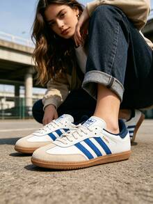 Adidas 中性 Samba OG 舒適輕量低筒休閒運動鞋，適合日常穿著、戶外運動與休閒 - 白色/藍 - 查看 2