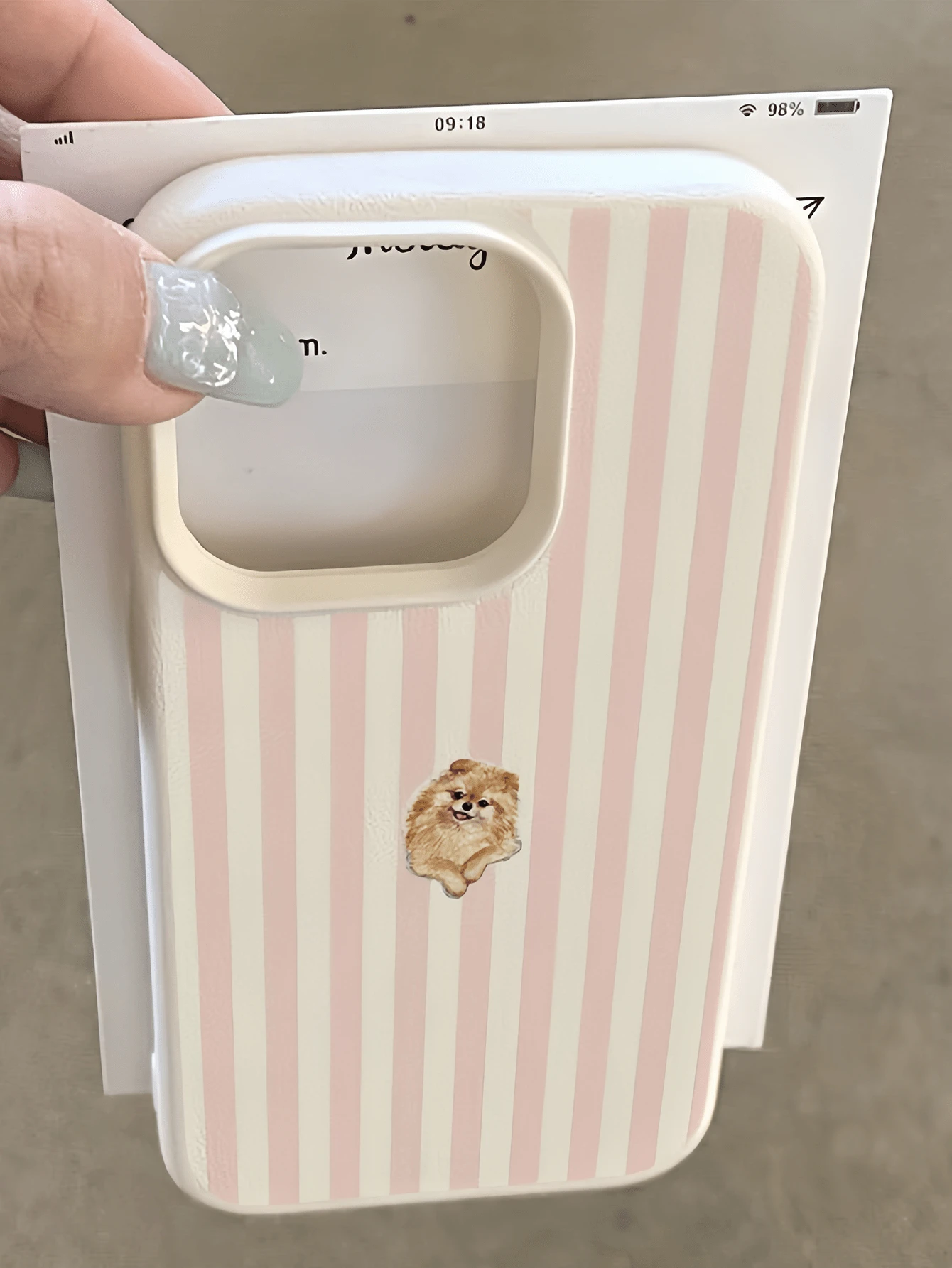 1個白色粉色條紋小狗插圖極簡風格個性化TPU防震全包手機殼,適用於Apple 17 16 15 14 13 12 11 Pro Max Air 及系列 - 彩色 - 查看 1