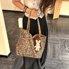 Leopard Print Canvas Tote Bag, Large Capacity Reversible Handbag, New Style Commuter Shoulder Bag, Casual Versatile (Pendant Not Included) - Multicolor - View 3