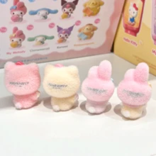 (隨機1件) 正版授權 Sanrio 十二生肖桌面擺飾，Hello Kitty 主題迷你桌面裝飾，成人居家造型配件，14+ - 彩色 - 查看 5
