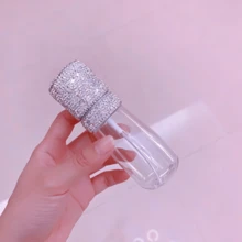 1 Stück 60ml Luxus Mode Reise Sprühflasche, leichte Luxus Strass verzierte Ultra-Fein Sprüh Kosmetik Toner Nachfüllbare Leere Flasche, Drucktyp Geschenk - Übersicht 10