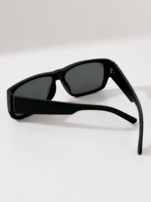 Men's Rectangular Sunglasses With Full Frame, Polarized Lenses And UV Protection - Black - View 2