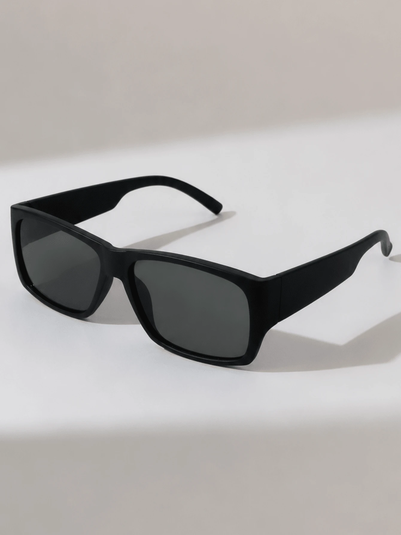 Men's Rectangular Sunglasses With Full Frame, Polarized Lenses And UV Protection - Black - View 1