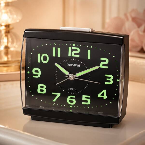 1pc Luminous Analog Alarm Clock, No Ticking Silent With Snooze Function Bedside Clock Suitable For Heavy Sleepers, Metal Appearance ABS Shell Desk Clock, AA Battery Required (Sold Separately), Bedroom Dorm Decor Luminous Alarm Clock, Back To School Gift