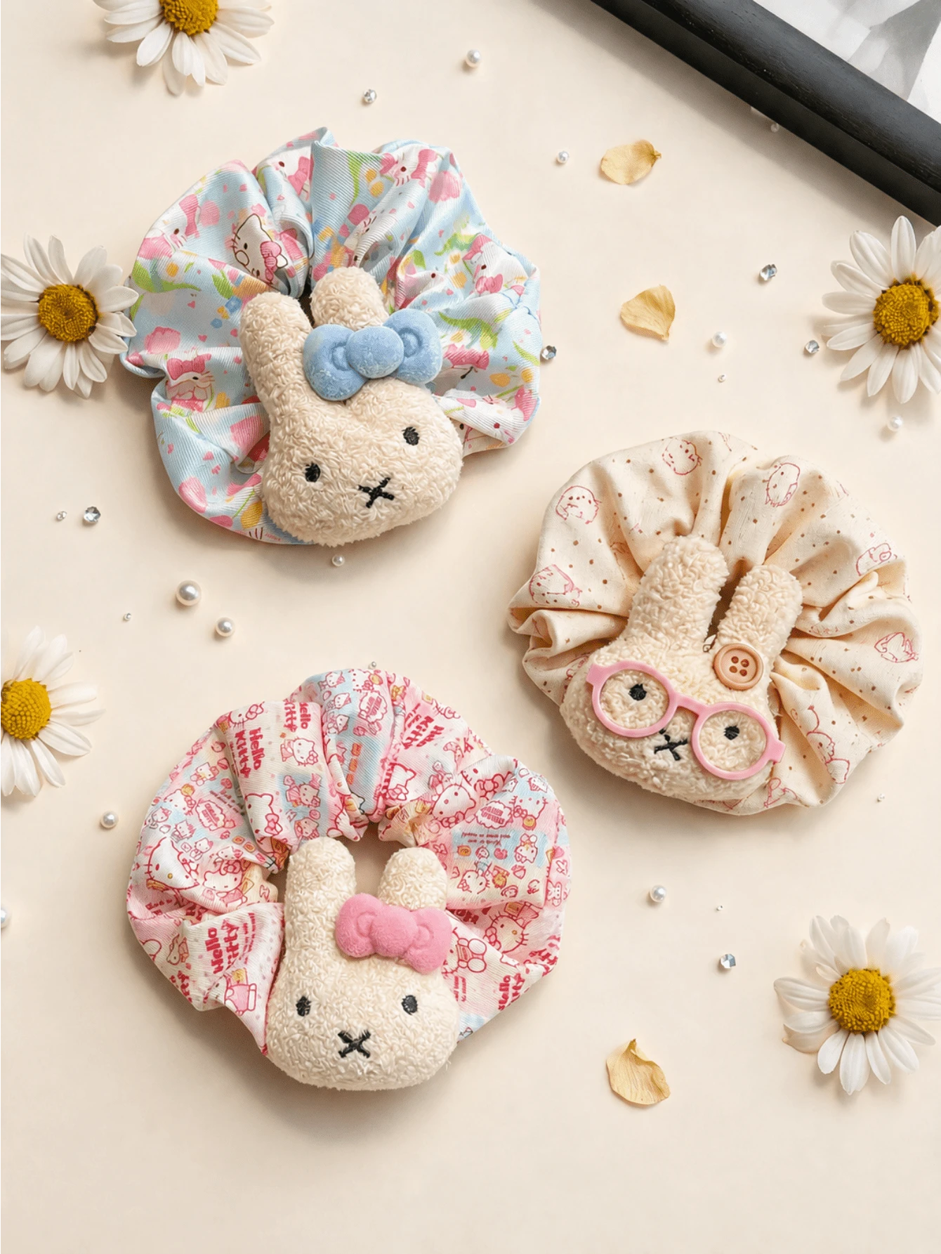 Miniso Hello Kitty Miffy 可愛髮圈 1入 多款可選 柔軟彈性 高彈力輕量 不傷髮質 女款日常派對時尚髮飾禮物 - 樣式3 - 查看 1