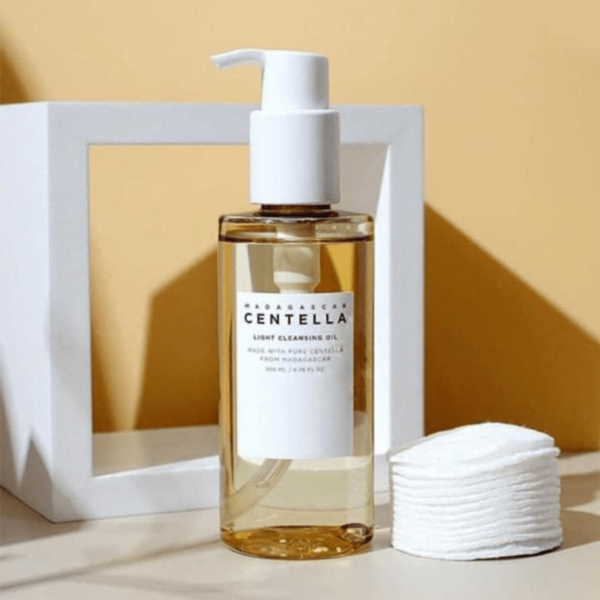 Aceite desmaquillante ligero de centella asiática de Madagascar, 200 ml. Aceite desmaquillante natural de origen vegetal que disuelve el maquillaje resistente al agua de ojos y labios, adecuado para pieles sensibles y con acné.