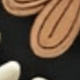 黑色