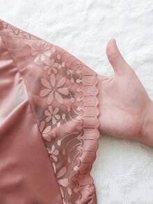 5件組大尺碼女款內褲，絲滑緞面花卉蕾絲透氣無縫多色三角內褲 - 彩色 - 查看 7