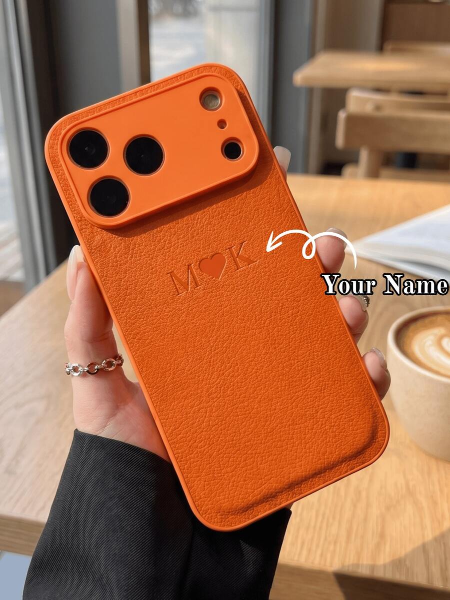 客製化個性化姓名手機殼，適用 11 12 13 14 15 16 17 Pro Max Plus 17 Air 13 12 Mini，韓系奢華 PU 皮革 3D DIY 刻字字母縮寫姓名，適用 X XS XR XS MAX 7 8 Plus，防震手機殼，節日禮物送給愛人、朋友、家人或自己，適用 Galaxy S25 S24 S23 S22 S21 Ultra Plus A55 A54 A53 A52 A34 A33 A32 A15 A14 A13 A12