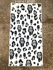1pc Halloween Screaming Skull Pattern Floor Mat, Decorative Rug, Halloween Bedroom Decor, Halloween, Floor Mat, Carpet, Home Decor, Living Room Carpet, Halloween Carpet, Living Room Small Rug, Bedroom Carpet, Living Room Home Decor, Outdoor Carpet, Washable Carpet - Multicolor - View 3