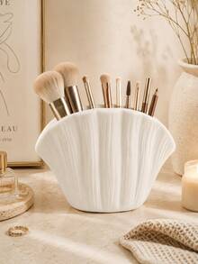 Kawaii Pink & White Shell-Shaped Resin Organizer With Vertical Texture, Multi-Use For Makeup Brushes & Pens, Vanity Bathroom Desk Decor & Birthday Gift For Girls - View 4