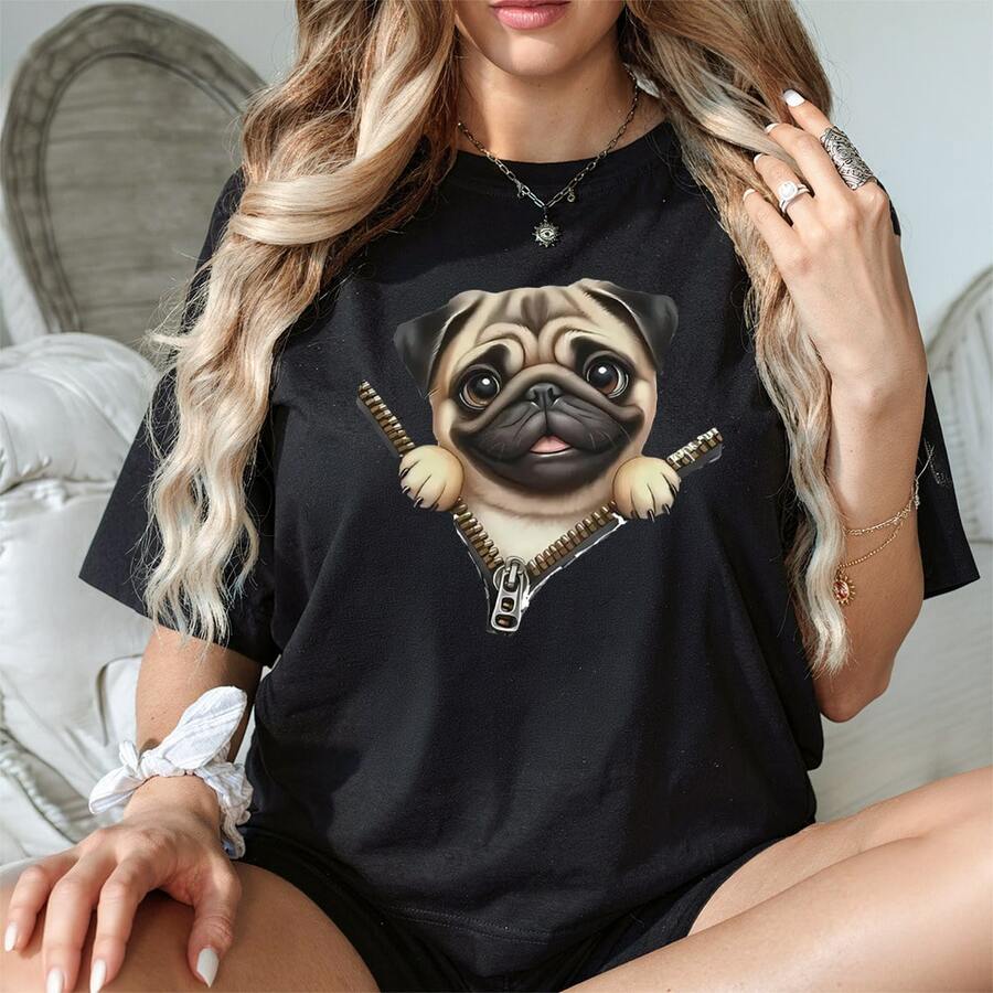Camiseta negra con estampado de cachorro pug adorable asomándose de un cierre, estilo cute cartoon y pet lover, playera gráfica casual, manga corta, cuello redondo, outfit casual para mujer - Negro - Ver 1