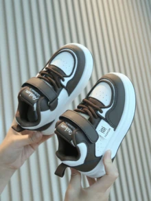 Sepatu Olahraga Kasual Modis Anak-Anak dengan Sol Luar Anti Selip dan Tahan Aus - Coklat - View 3