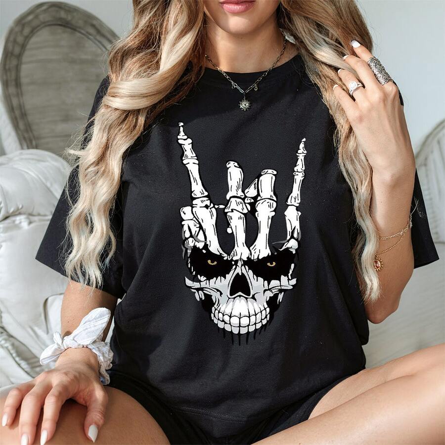 Black T-Shirt With Skeleton Hand Skull Print, Gothic And Streetwear Style, Short Sleeve Graphic Tee, Round Neck, Casual Outfit For Women, Urban Fashion And Everyday Wear - 黑色 - 查看 1