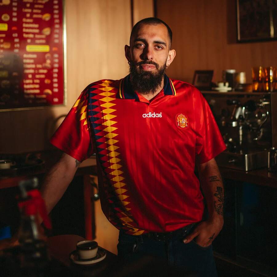 Adidas Unisex Sports Performance SPAIN HOME JERSEY 1994 Spain National Team 1994 Retro Football Casual Culture Short Sleeve Jersey JN3707 - Red - View 1