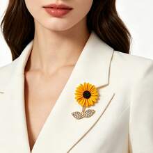 Premium Exquisite Sunflower Brooch, High-End Creative Niche Design, Cute Brooch Flower For Suit And Shirt Decoration Accessory - Yellow - View 2