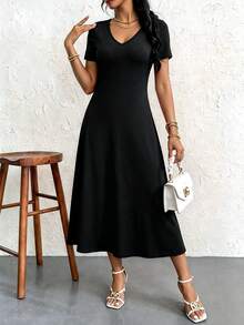 Women's Wedding Maxi Gown, Formal Occasion Long Dress With V-Neck Design, Minimalist Elegant & Sophisticated Style,Vacation Outfit Women - Black - View 3