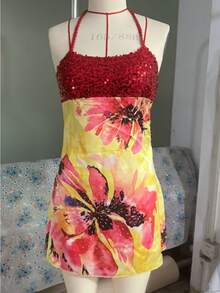 Chic Women's Sleeveless Mini Dress, Featuring Red Sequin Bodice, Spaghetti Straps, And A Flowy Floral Skirt In A Boho Fit And Flare Cut - 紅色 - 查看 10