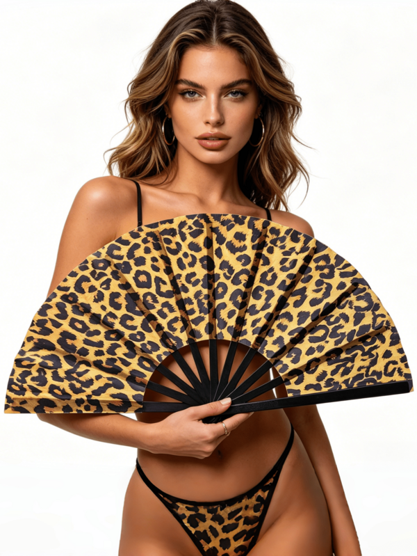 1pc Sexy Leopard Print Foldable Hand Fan, Oversized Clacker Fan, Suitable For Music Festivals, Parties, Nightclubs, Stage Performances, Cooling Down, Summer, Spring And Autumn Outdoor Use, Portable, Fashionable, Perfect Holiday Gift, Opens With A Click