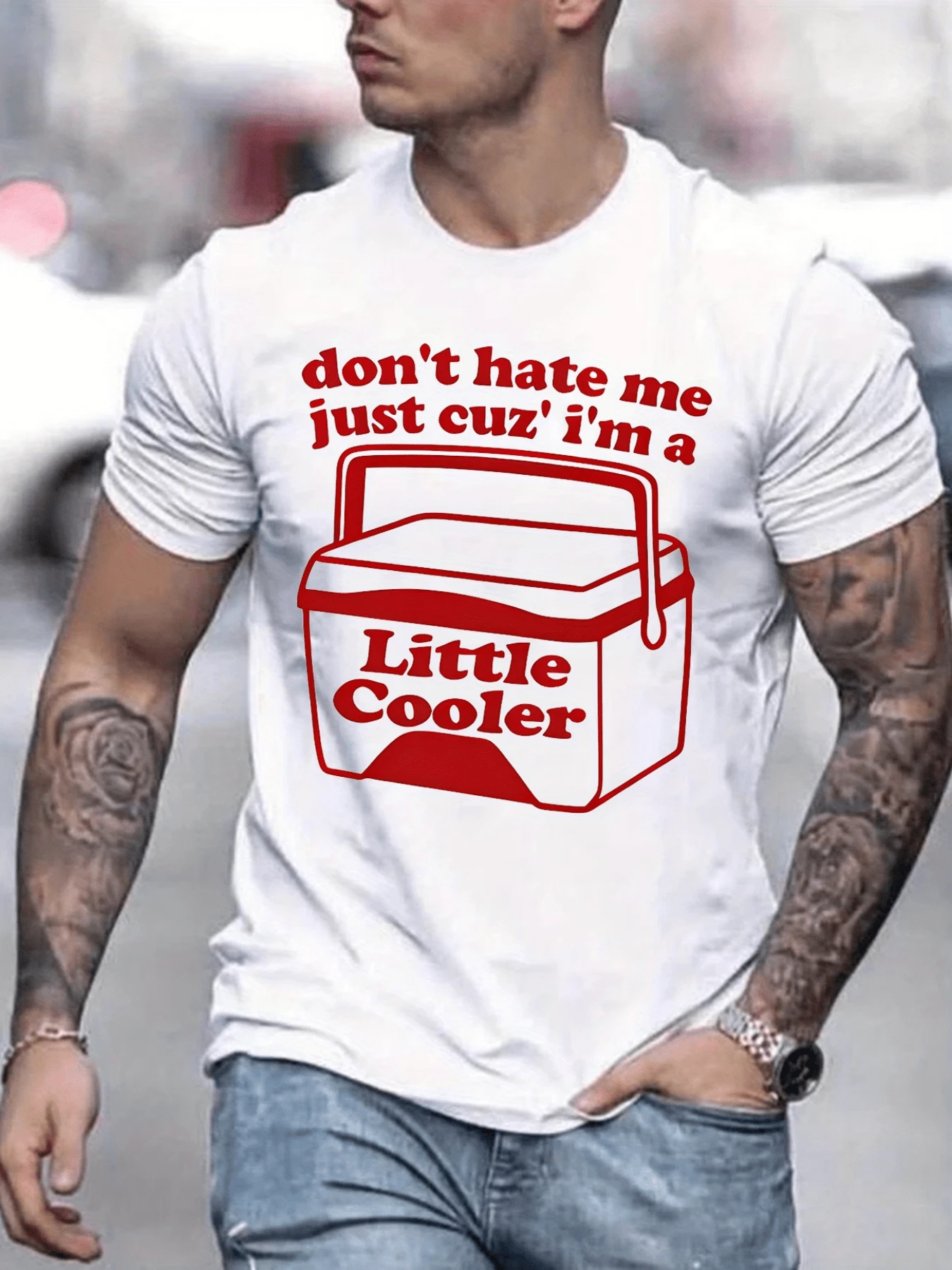 The Graphic Shows A Red Thermal Box With A Funny Phrase That Expresses Confidence And Humor In A Relaxed Tone, A Modern Casual Comfortable Men's T-Shirt For Everyday Wear. - 白色 - 查看 1