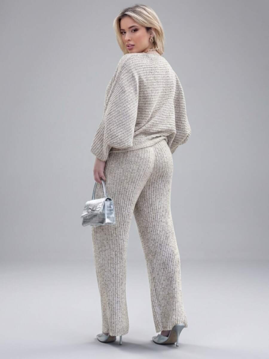 Women's White Cold Weather Set In Ribbed Mousse Knit Oversize Top And Pants | Fits 36 To 44 Textured Pattern Wool-Like Fabric Pocket Drawstring Women's Daily Fall/Winter Clothing - White - View 1