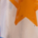 متعدد الألوان