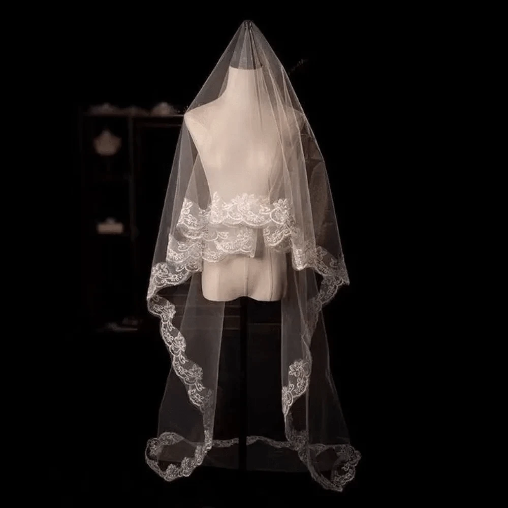 1pc Cathedral Lace Bridal Veil Single Layer, Comb Waist Length, Suitable For Waltz Wedding Photography Wedding Registration Photo Accessory - Milky White - View 1