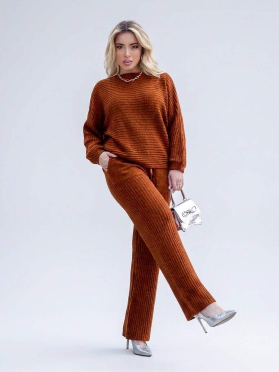 Women's Cold Weather Set In Ribbed Mousse Knit - Oversized Blouse And Pants | Fits Sizes 36 To 44 | Textured Pattern | Wool-Like Fabric | Drawstring Pocket | Women's Clothing | Daily Wear | Autumn/Winter - Tile - View 1
